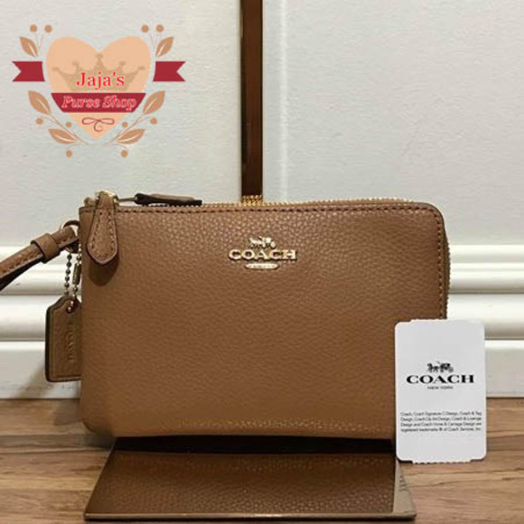 Coach Handbags - 🍘Coach Signature Pebbled Leather🍘